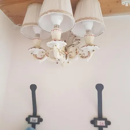Apartment The Roses - Delizioso Attico Su 2 Livelli Zona Palacongressi